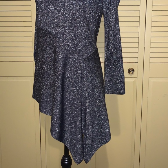 🎉 🎈 Alfani Asymetrical Metallic Sweater EUC!!! - Picture 5 of 7